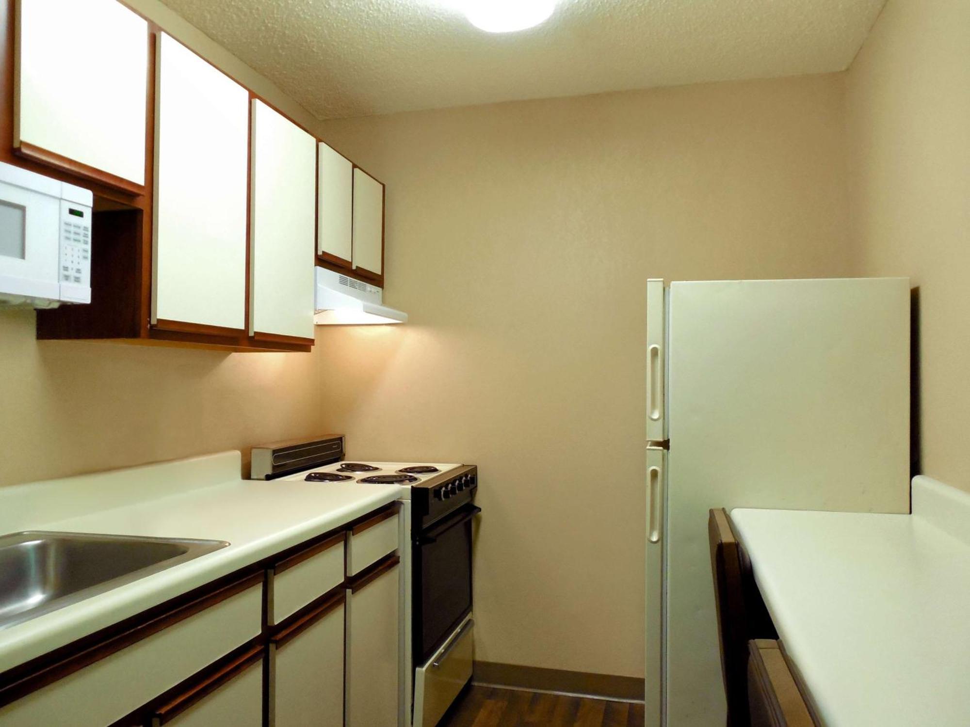 Extended Stay America Suites - Philadelphia - Airport - Bartram Ave Bagian luar foto