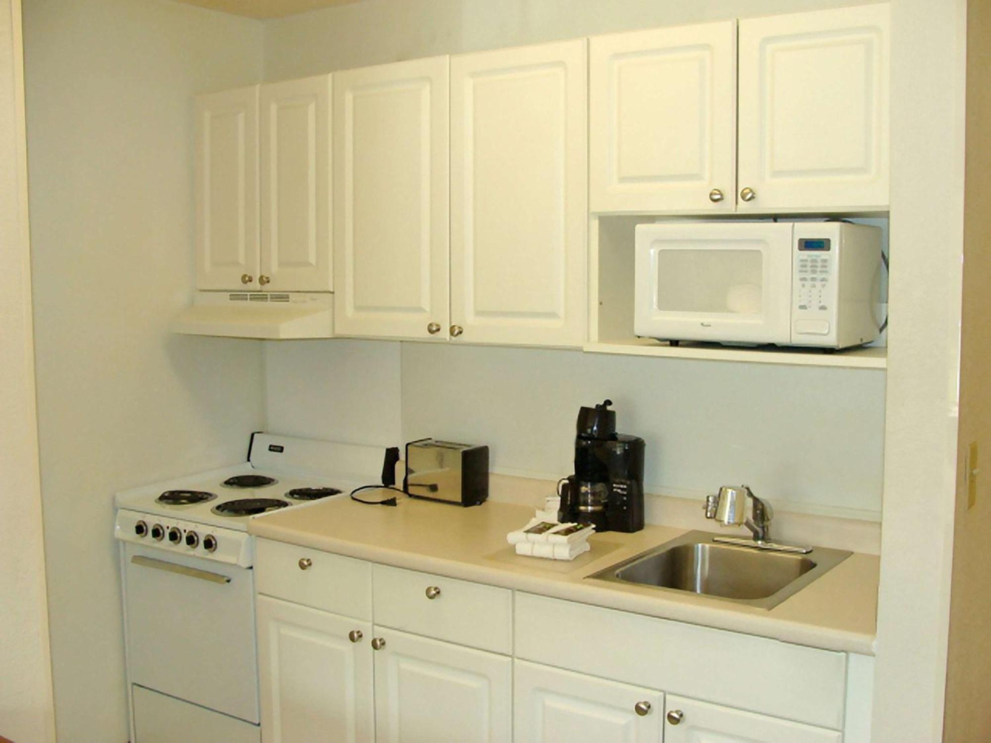 Extended Stay America Suites - Philadelphia - Airport - Bartram Ave Bagian luar foto